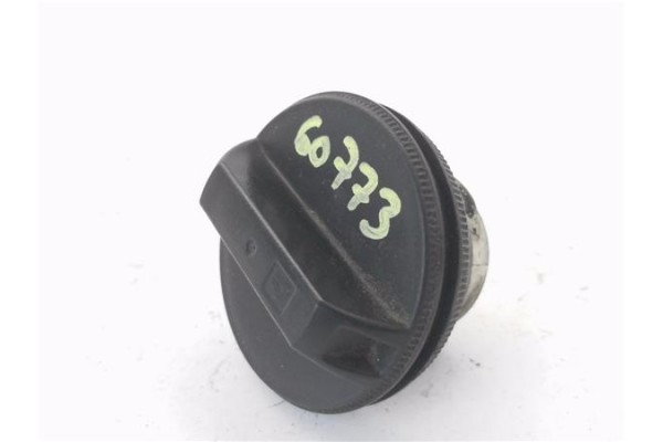 Recambio de tapon combustible para nissan nv200 furgón 1.5 dci referencia OEM IAM 1725179972  