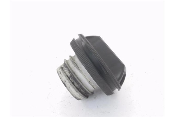 Recambio de tapon combustible para nissan nv200 furgón 1.5 dci referencia OEM IAM 1725179972  