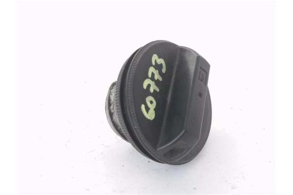 Recambio de tapon combustible para nissan nv200 furgón 1.5 dci referencia OEM IAM 1725179972  