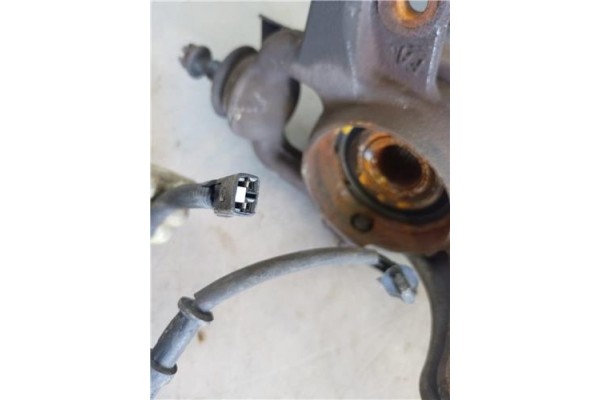 Recambio de mangueta delantero izquierda para hyundai i30 (fd) 1.6 comfort referencia OEM IAM 517152R000  