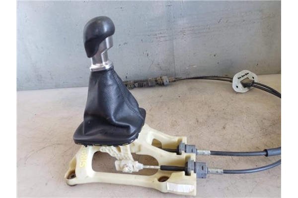 Recambio de conjunto palanca cambio velocidad para hyundai i30 (fd) 1.6 comfort referencia OEM IAM 437002R140  