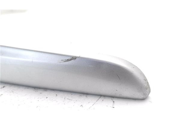 Recambio de moldura porton trasero para citroen c3 1.4 16v referencia OEM IAM 8742P0  
