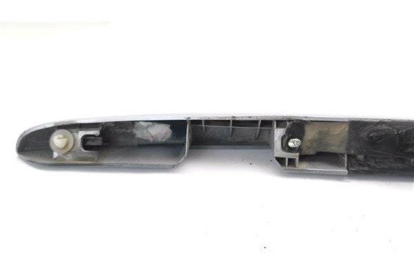 Recambio de moldura porton trasero para citroen c3 1.4 16v referencia OEM IAM 8742P0  