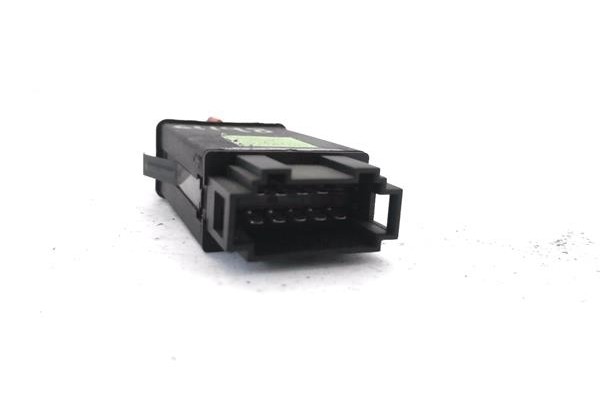 Recambio de interruptor luces emergencia para audi a3 (8l) 1.9 tdi ambiente referencia OEM IAM 8L0941509  