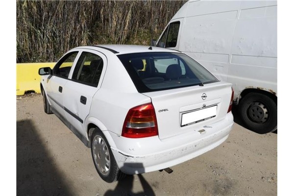 opel astra g berlina del año 2001