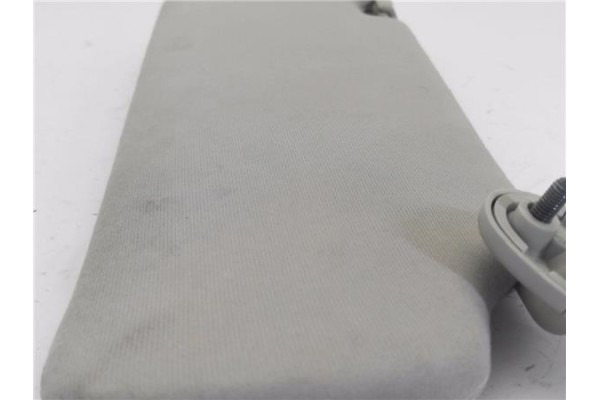 Recambio de parasol izquierdo para chevrolet captiva 2.0 d referencia OEM IAM 96813630  