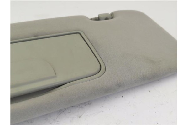 Recambio de parasol izquierdo para chevrolet captiva 2.0 d referencia OEM IAM 96813630  