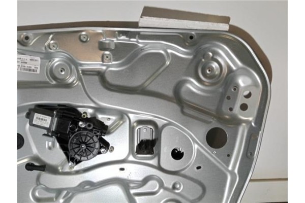 Recambio de elevalunas electrico delantero derecho para hyundai i30 (fd) 1.6 comfort referencia OEM IAM 824602R000 5,60E+06 