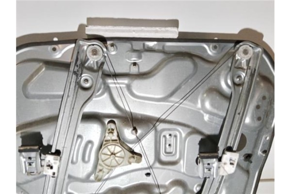 Recambio de elevalunas electrico delantero izquierdo para hyundai i30 (fd) 1.6 comfort referencia OEM IAM 824502R000 5602161 