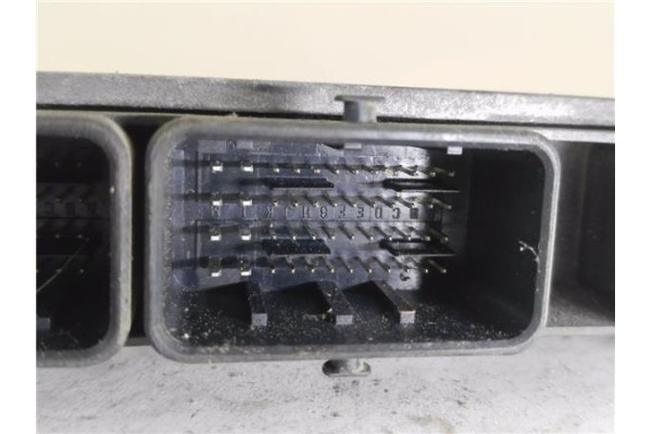 Recambio de centralita para renault clio iii 1.4 16v referencia OEM IAM 8200461733 215854126B 