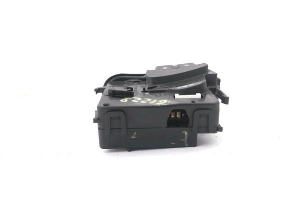 Recambio de mando limpiaparabrisas para renault clio iii 1.5 dci (c/br1g) referencia OEM IAM 88103009268 179081335 