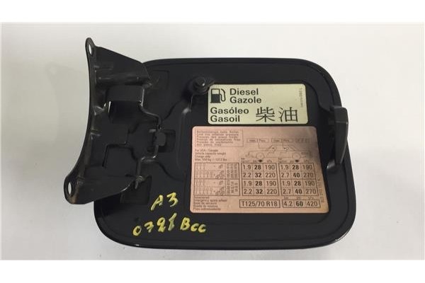 Recambio de tapa exterior combustible para audi a3 (8l) 1.9 tdi ambiente referencia OEM IAM 8L0809905A  