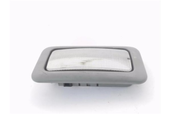 Recambio de luz delantero central techo para opel vivaro 1.9 dti referencia OEM IAM 8200426660  