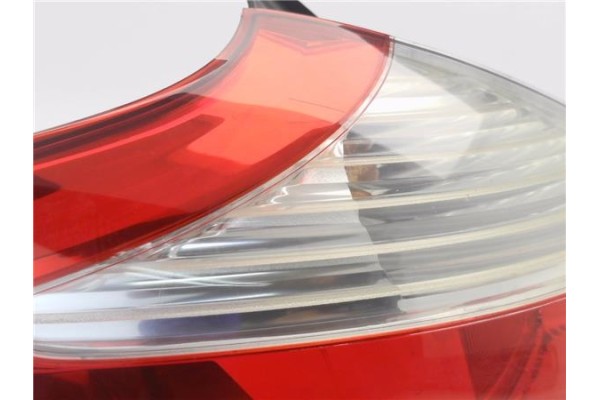 Recambio de piloto trasero izquierdo para renault megane iii sport tourer 1.5 dynamique referencia OEM IAM 265550007R 265550007R