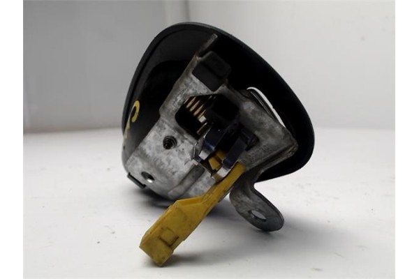 Recambio de manilla int. puerta trasero izquierda para mitsubishi carisma berlina 5 (da0) 1.8 16v gdi (da2a) referencia OEM IAM 