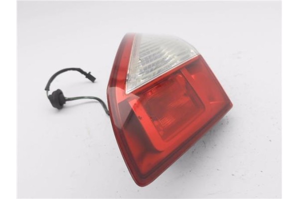 Recambio de piloto porton trasero derecho para renault megane iii sport tourer 1.5 dynamique referencia OEM IAM 265500009R 89319