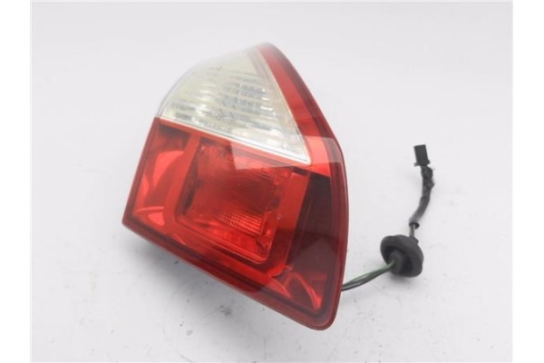 Recambio de piloto porton trasero izquierdo para renault megane iii sport tourer 1.5 dynamique referencia OEM IAM 265550009R 893