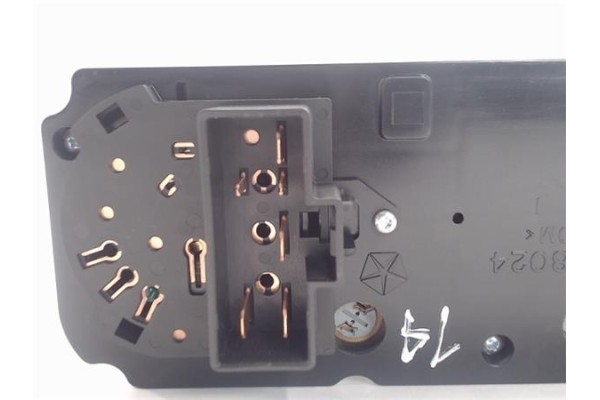 Recambio de mandos climatizador para chrysler sebring berlina referencia OEM IAM 04596277AB  