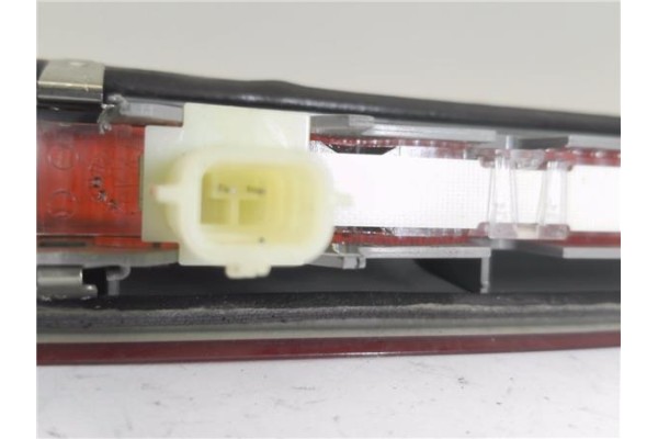 Recambio de luz central de freno para renault megane iii sport tourer 1.5 dynamique referencia OEM IAM 265900006R  