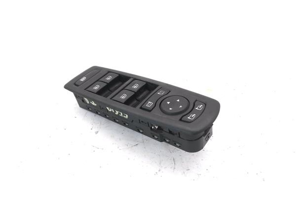 Recambio de mando elevalunas delantero izquierdo para renault megane iii sport tourer 1.5 dynamique referencia OEM IAM 809610006