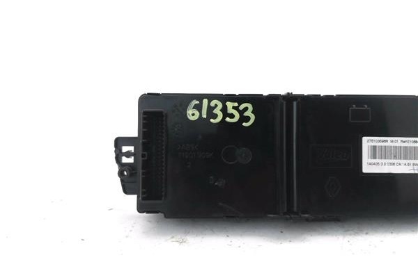 Recambio de mandos calefaccion / a.a. para renault megane iii sport tourer 1.5 dynamique referencia OEM IAM T1001909K 275103596R