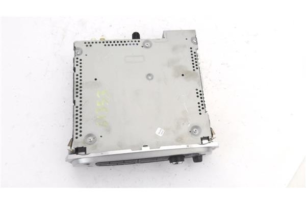 Recambio de radio / cd para renault megane iii sport tourer 1.5 dynamique referencia OEM IAM 2012DJ2345 1439127979 