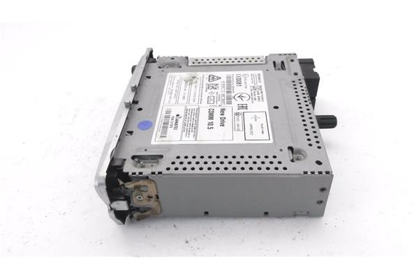 Recambio de radio / cd para renault megane iii sport tourer 1.5 dynamique referencia OEM IAM 2012DJ2345 1439127979 