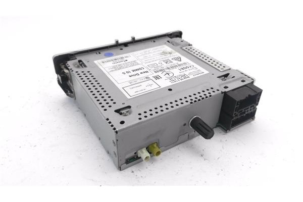 Recambio de radio / cd para renault megane iii sport tourer 1.5 dynamique referencia OEM IAM 2012DJ2345 1439127979 