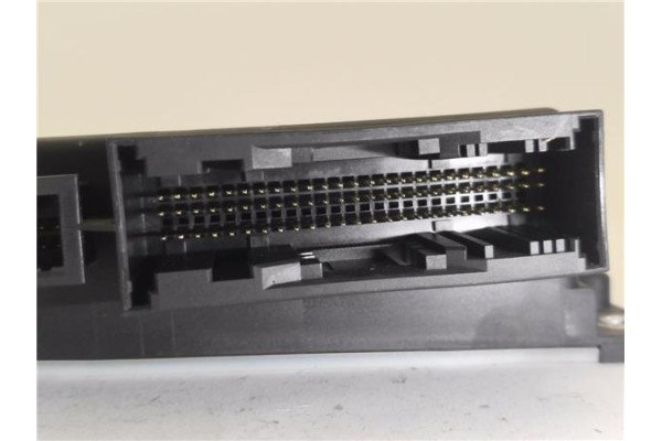 Recambio de centralita airbag para renault megane iii sport tourer 1.5 dynamique referencia OEM IAM 985105478R 28410028073 