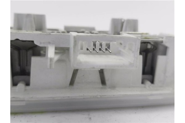 Recambio de luz delantero central techo para renault megane iii sport tourer 1.5 dynamique referencia OEM IAM 264300008R  