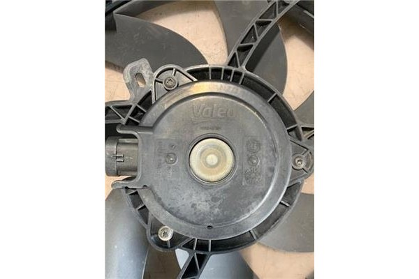 Recambio de electroventilador para citroen c3 1.4 16v referencia OEM IAM 9682902080 FS1576 