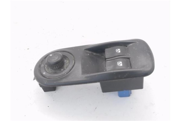 Recambio de mando elevalunas delantero izquierdo para opel vivaro 1.9 dti referencia OEM IAM 8200011867  