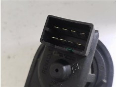 Recambio de mando elevalunas delantero izquierdo para opel vivaro 1.9 dti referencia OEM IAM 8200011867  