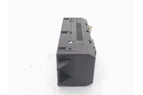 Recambio de pantalla para opel vivaro 1.9 dti referencia OEM IAM 13242079 565412769 