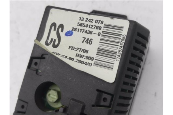 Recambio de pantalla para opel vivaro 1.9 dti referencia OEM IAM 13242079 565412769 