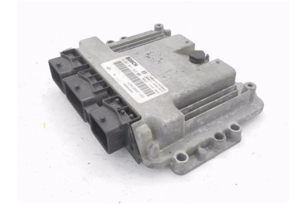 Recambio de centralita para opel vivaro 1.9 dti referencia OEM IAM 8200051608 281011529 