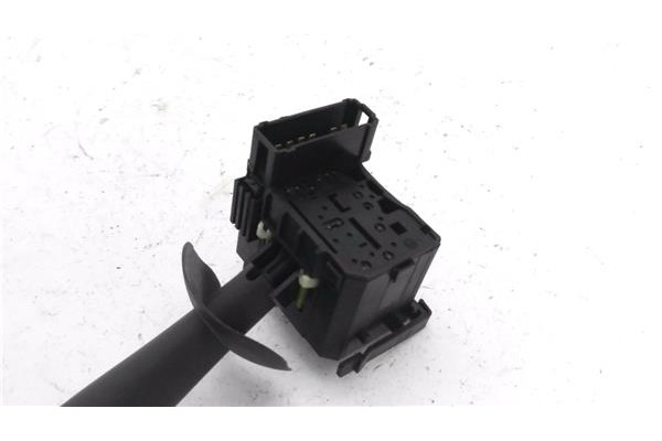 Recambio de mando limpiaparabrisas para opel vivaro 1.9 dti referencia OEM IAM 93856810E 8,20E+09 