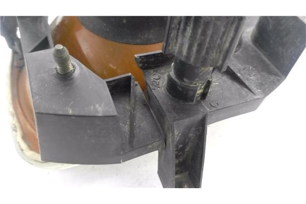 Recambio de faro antiniebla derecho para renault rapid /express (f40) 1.6 d kombi referencia OEM IAM 61860087  