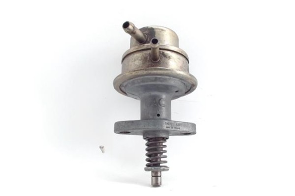 Recambio de bomba combustible para opel kadett e 1.6 club especial familiar referencia OEM IAM 1488F6X  