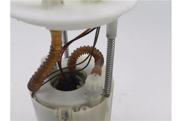 Recambio de bomba combustible para hyundai i10 (pa) 1.2 classic referencia OEM IAM 81110B9000  