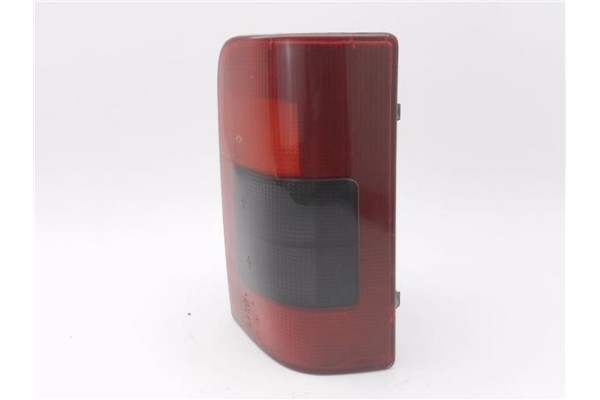Recambio de piloto trasero derecho para citroen berlingo 1.9 d sx combi referencia OEM IAM E95085  