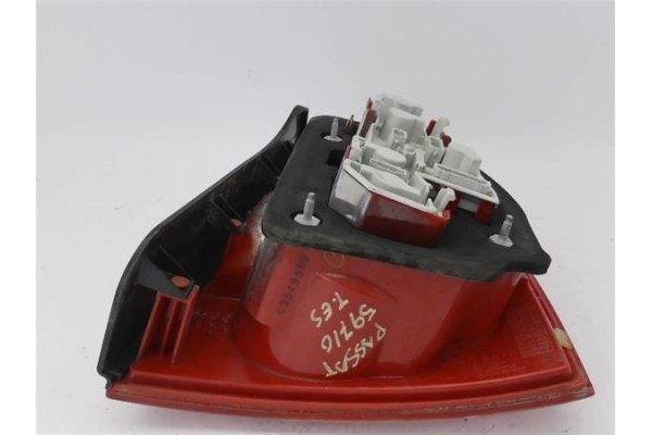 Recambio de radio / cd para mitsubishi space star (a00) 1.2 motion referencia OEM IAM 8701A538  