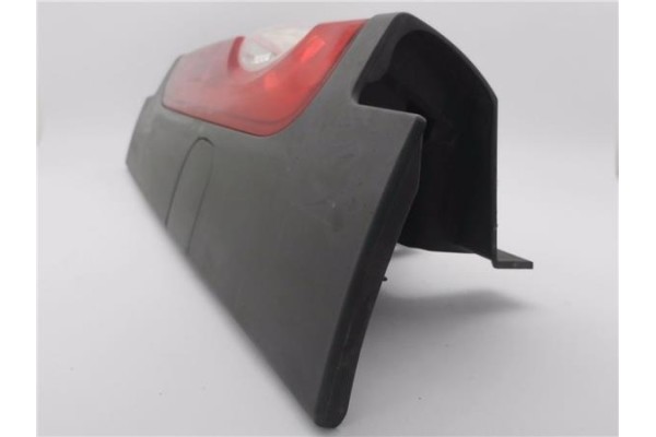 Recambio de piloto trasero izquierdo para opel vivaro 1.9 dti referencia OEM IAM 265A60118R 93857722 