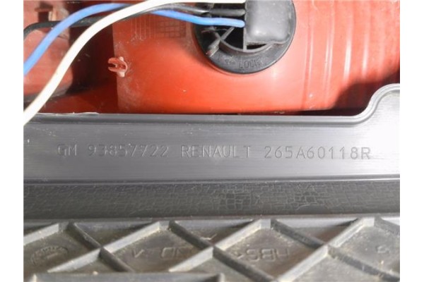 Recambio de piloto trasero izquierdo para opel vivaro 1.9 dti referencia OEM IAM 265A60118R 93857722 