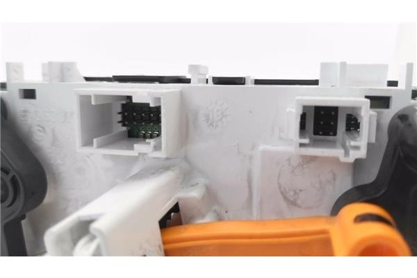 Recambio de mandos calefaccion / a.a. para citroen c3 1.2 97 edition referencia OEM IAM E1063071  