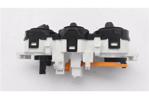 Recambio de mandos calefaccion / a.a. para citroen c3 1.2 97 edition referencia OEM IAM E1063071  