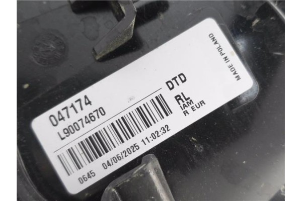 Recambio de piloto trasero derecho para citroen c3 1.2 97 edition referencia OEM IAM L90074670 47174 