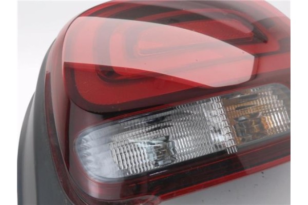 Recambio de piloto trasero derecho para citroen c3 1.2 97 edition referencia OEM IAM L90074670 47174 