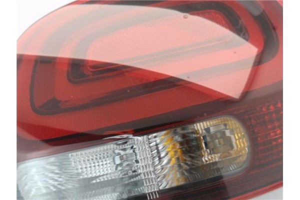Recambio de piloto trasero derecho para citroen c3 1.2 97 edition referencia OEM IAM L90074670 47174 