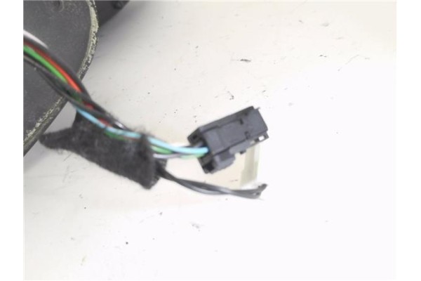 Recambio de retrovisor electrico derecho para citroen c3 1.2 97 edition referencia OEM IAM 232673102 232636290 